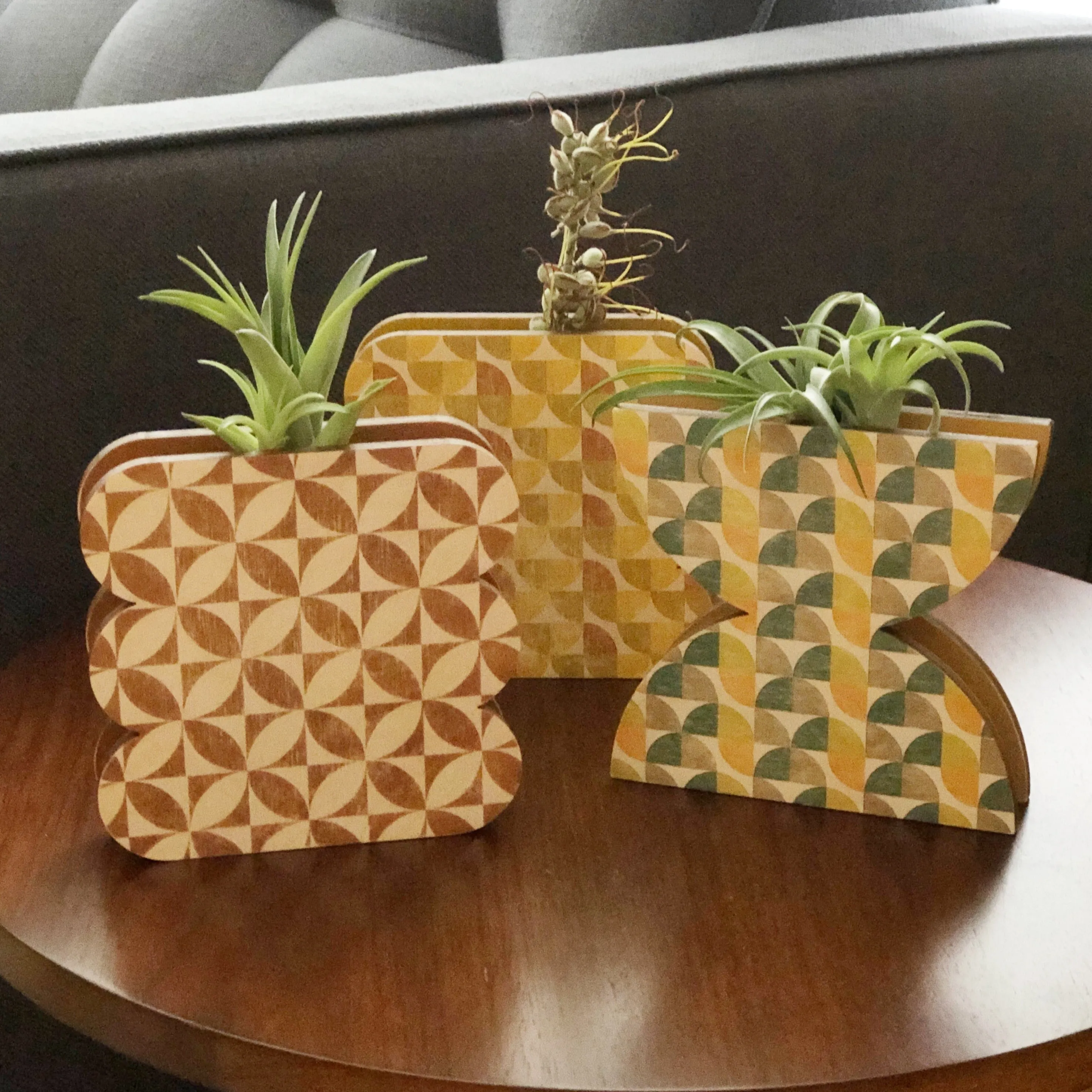 Double Dome Geometric Wall   Tabletop Vase Planter