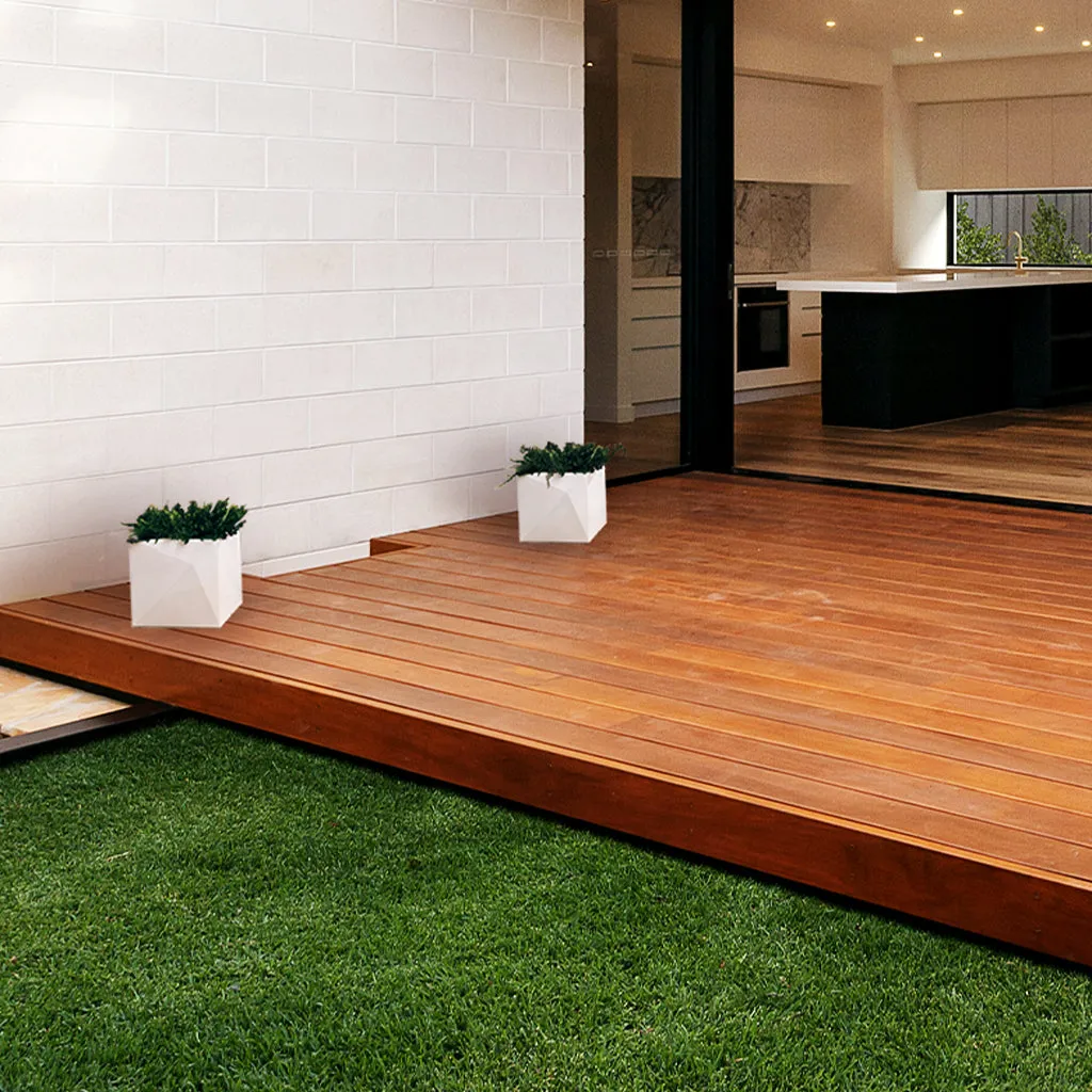 Faz Planter - Modern Patio Accessory