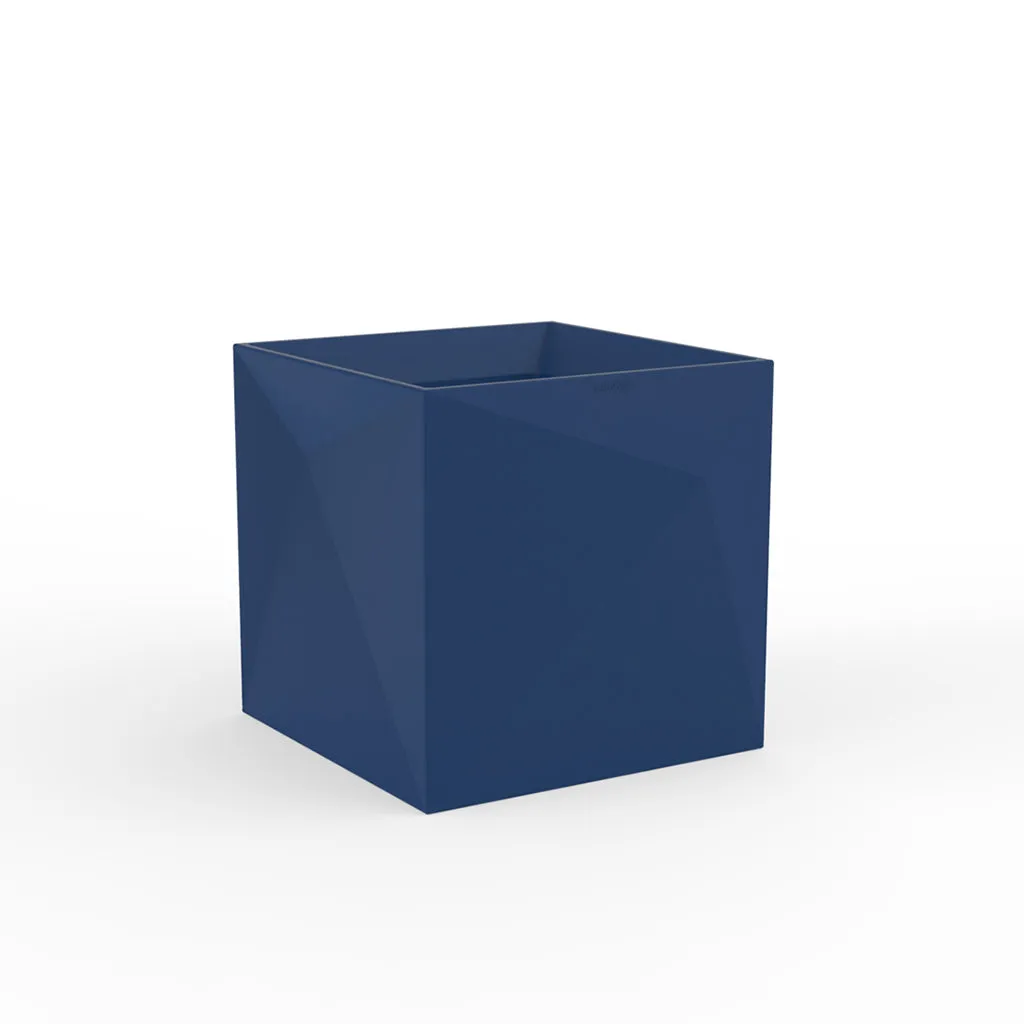 Faz Planter - Modern Patio Accessory