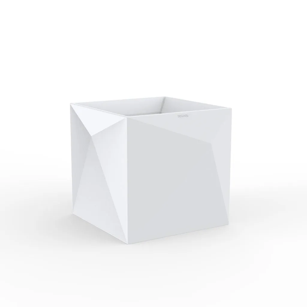 Faz Planter - Modern Patio Accessory