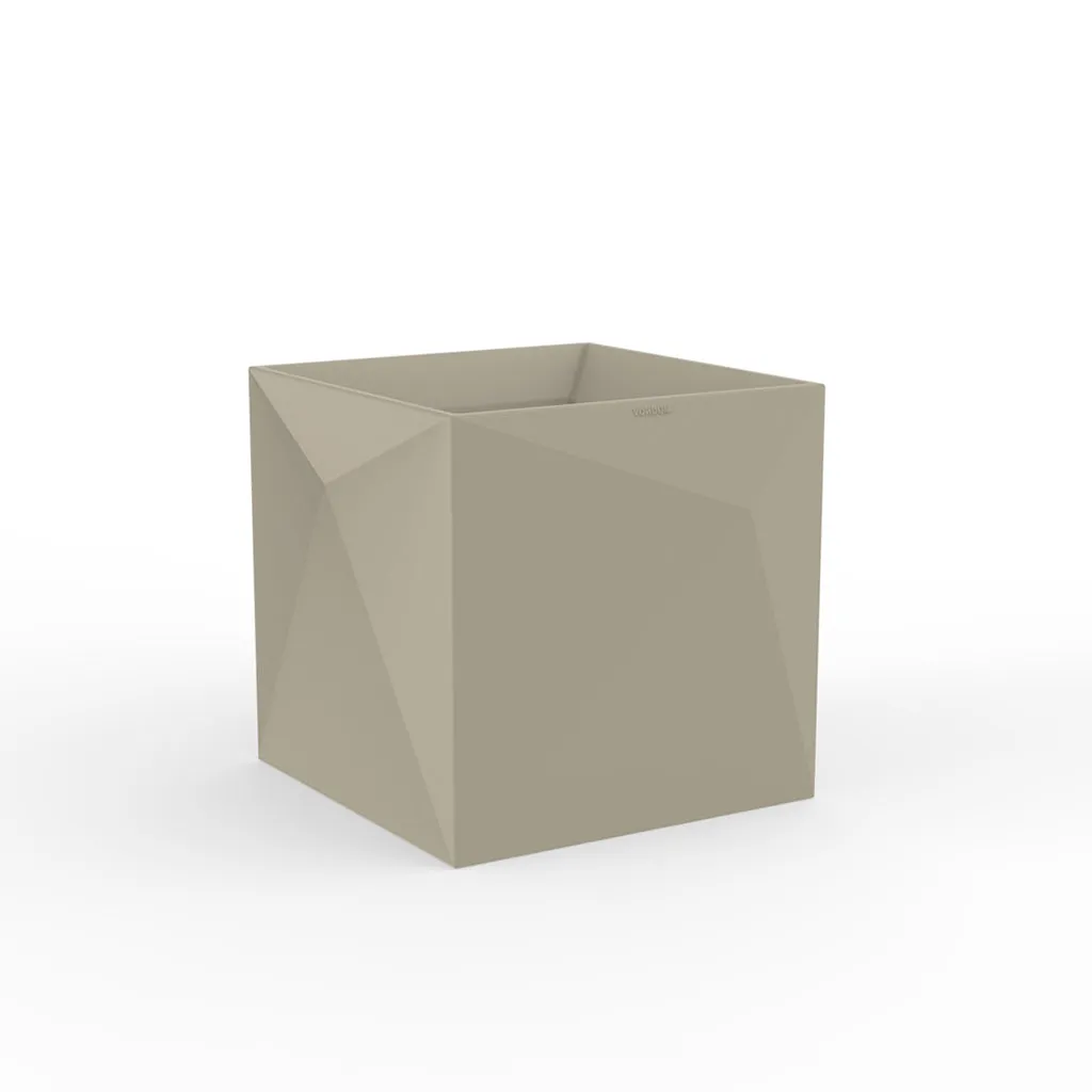 Faz Planter - Modern Patio Accessory