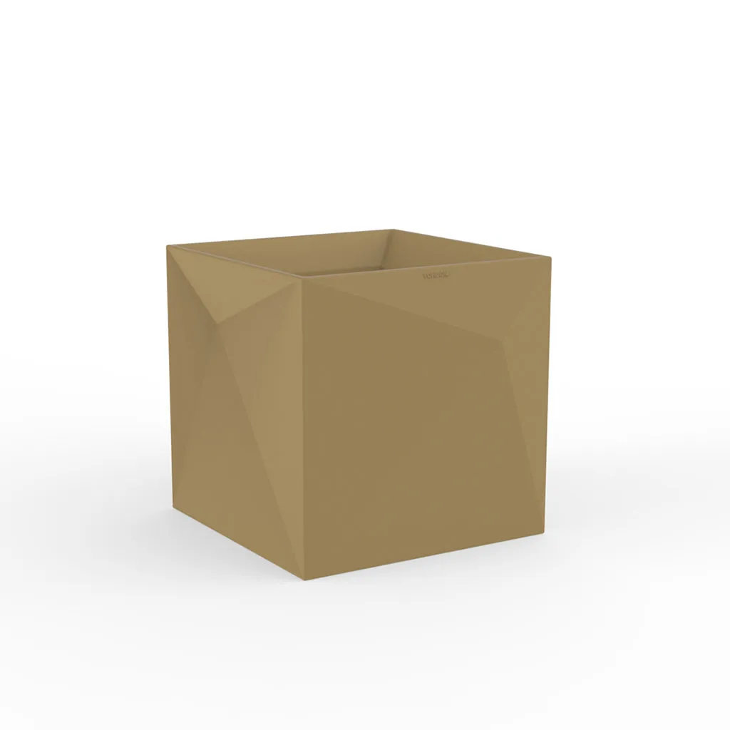 Faz Planter - Modern Patio Accessory