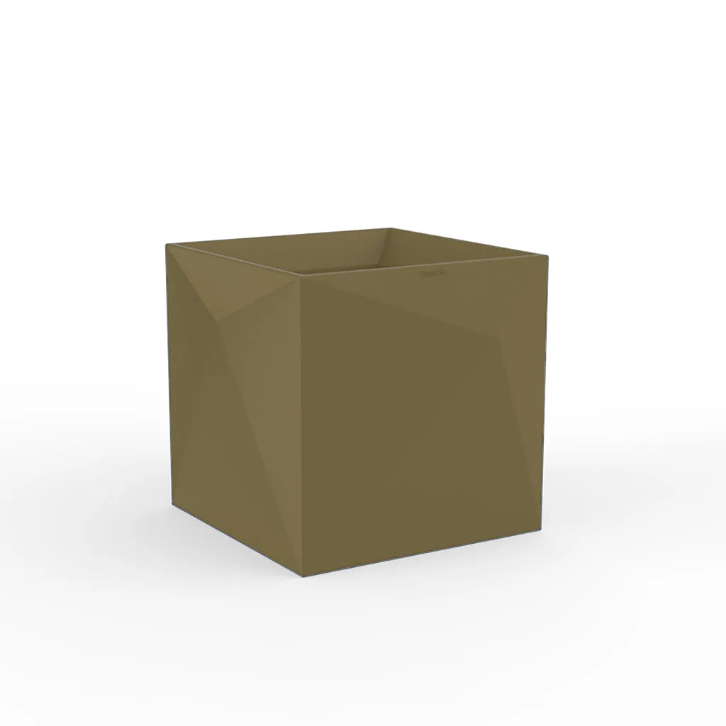 Faz Planter - Modern Patio Accessory