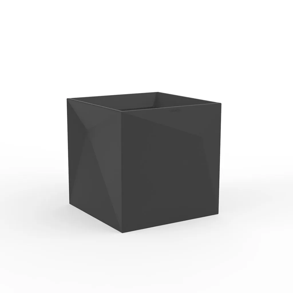Faz Planter - Modern Patio Accessory