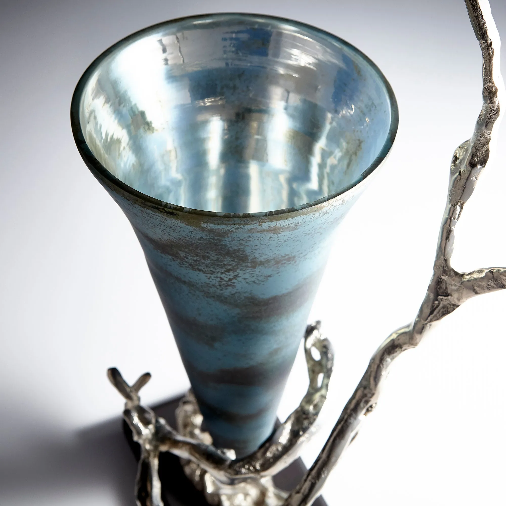 Gianni Vase by Cyan