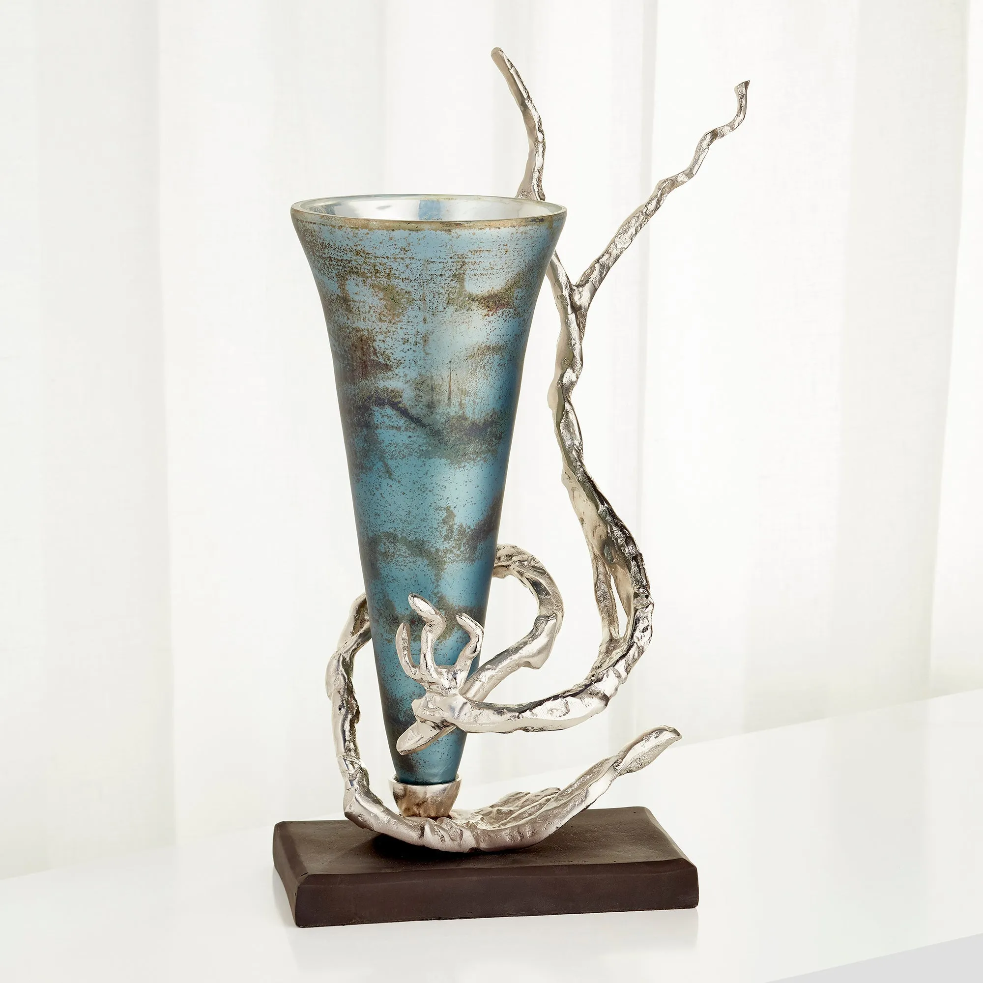 Gianni Vase by Cyan