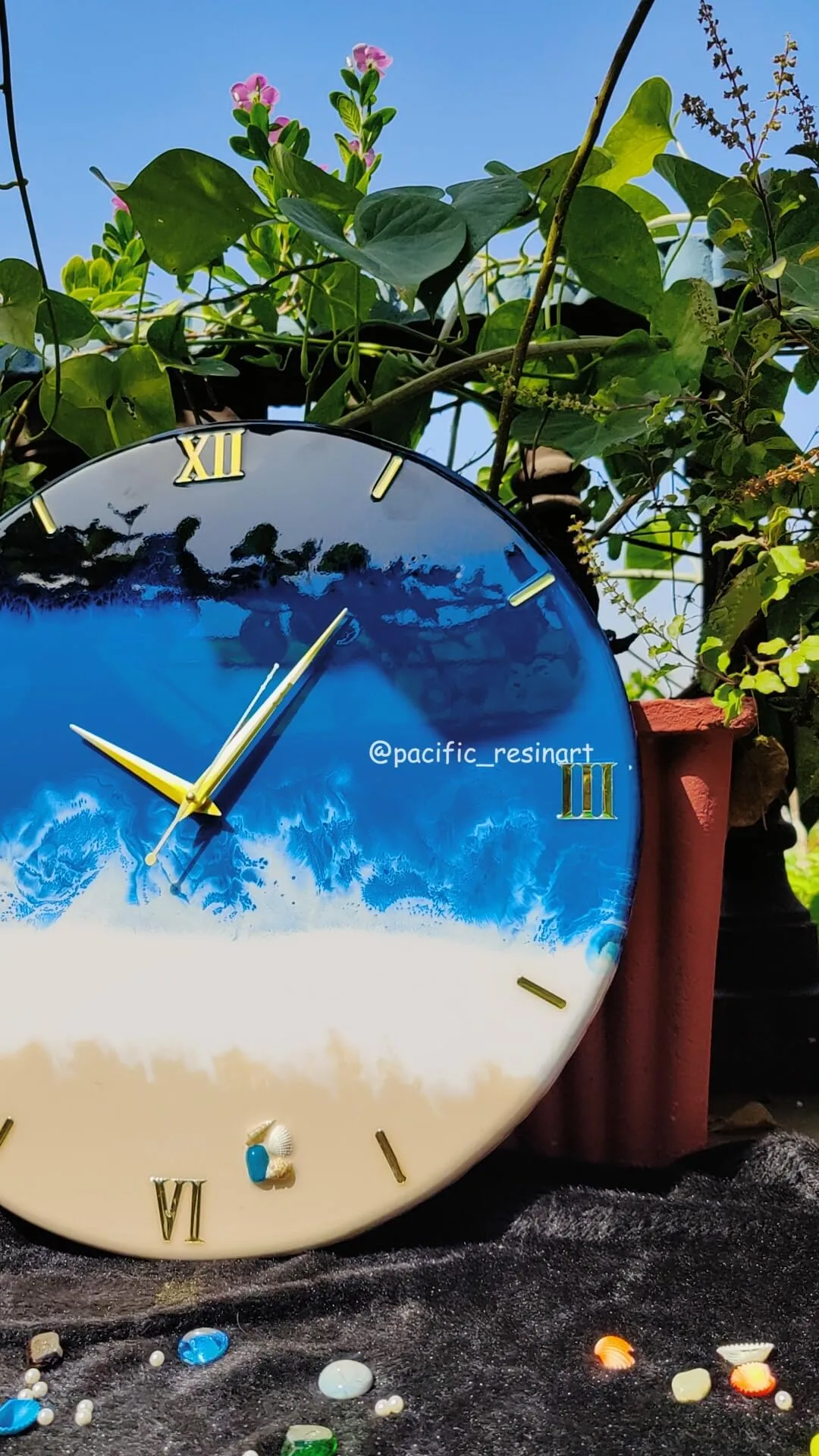 Heaven Furnitures Wall Clock || Resin Art Wall Clock || Wall Decor || Premium Wall Clock || 22mm Thickness || Quality Verified || Resin Art (Blue Ocean, 50cm x 50cm King Size)