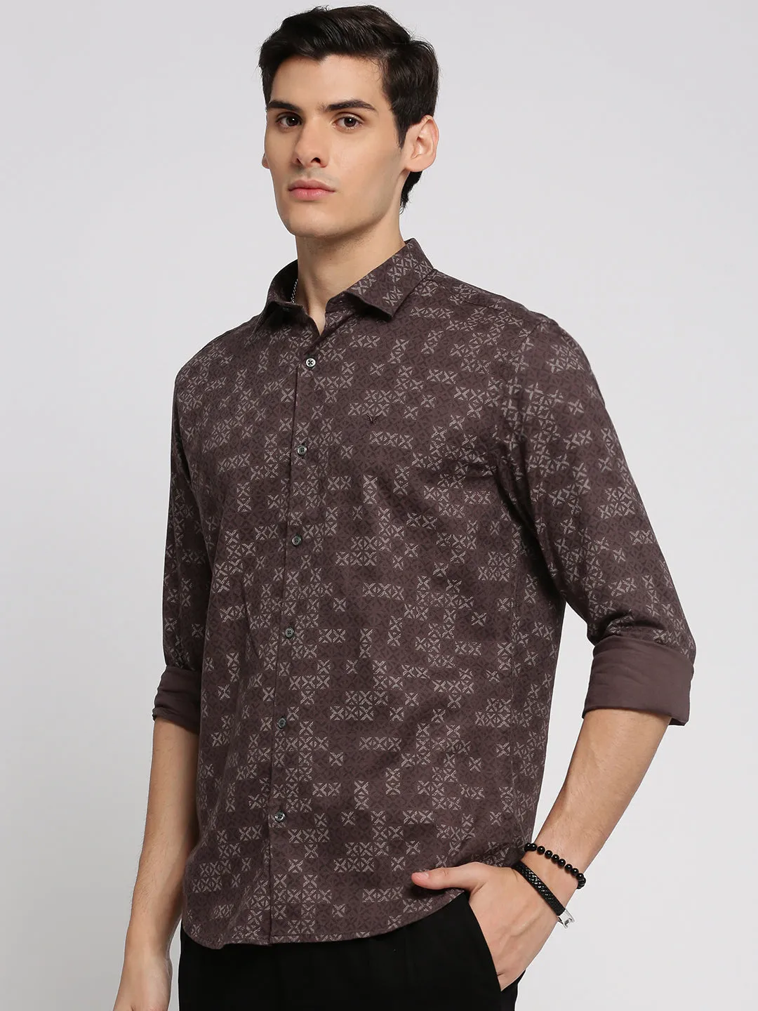 Men Brown Slim Fit Geometric Printed Oxford Weave Cotton Casual Shirt