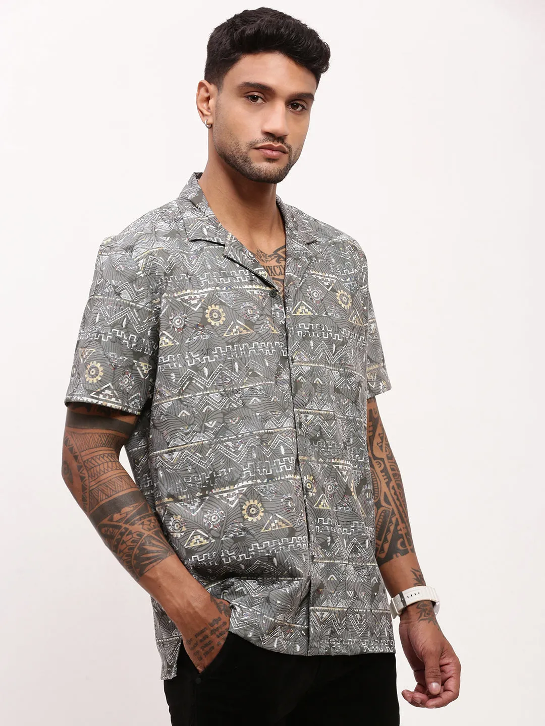 Men Green Geometric Cuban Collar Shirt