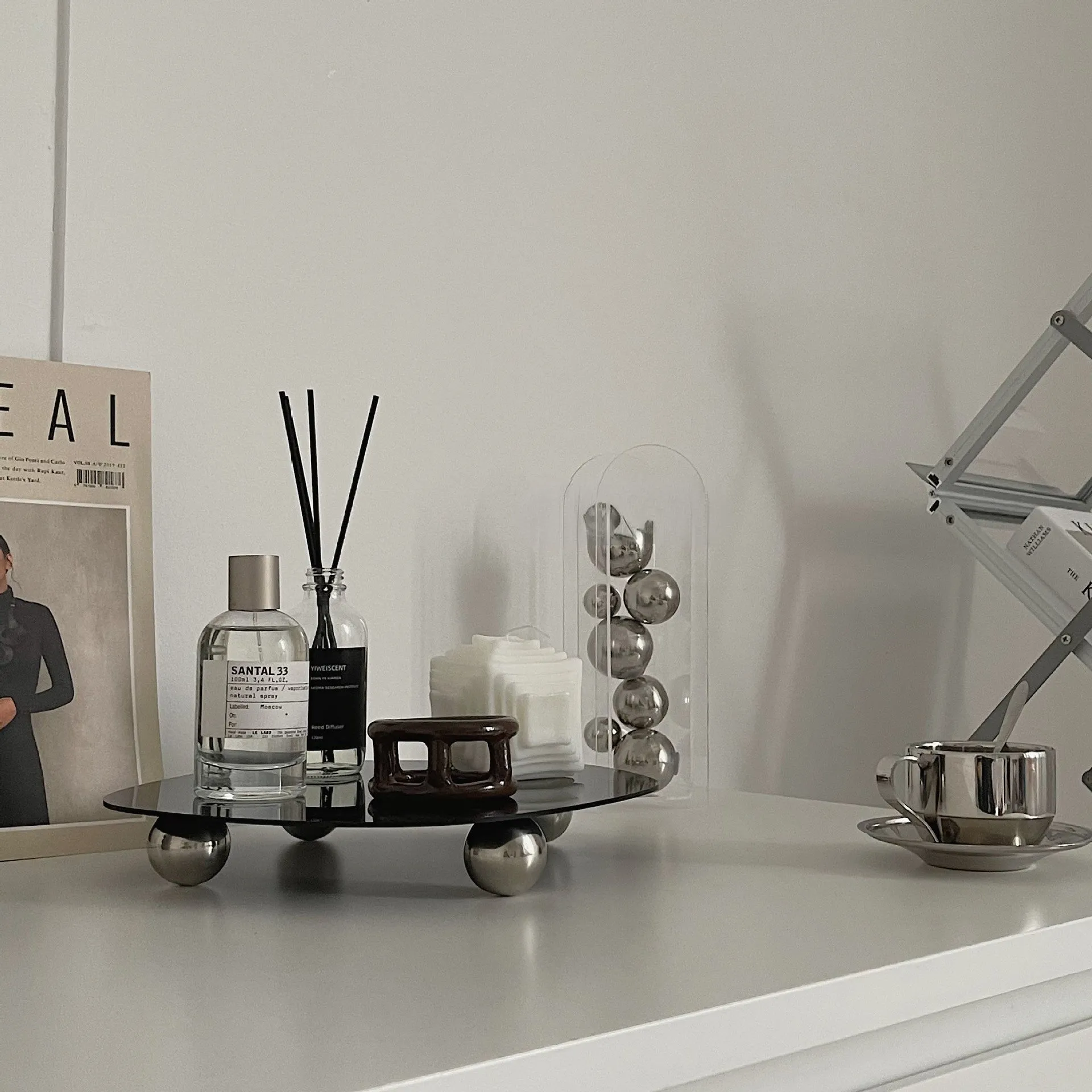 Pebbles Mirror Tray