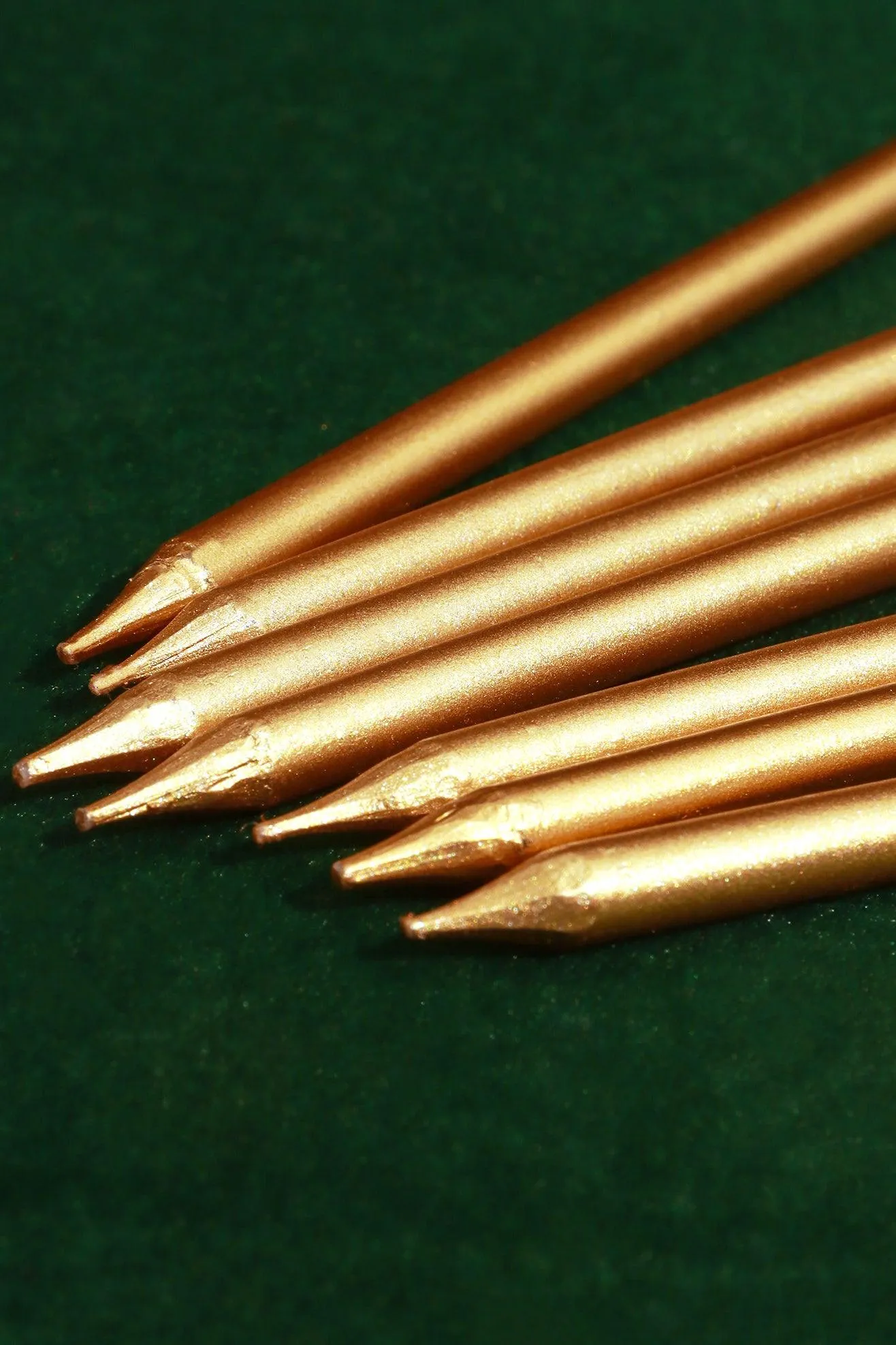 Set of 12 Gold Skinny Candles for Cake Decoration