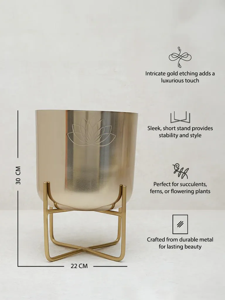 Westside Home Gold Lotus Etched Planter with Short Stand